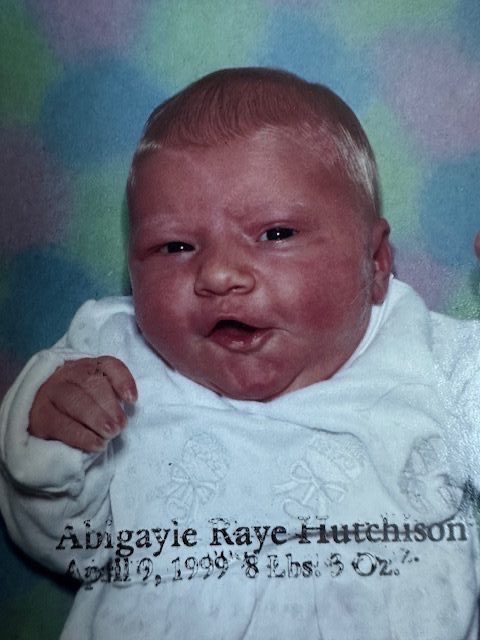 Abbi as a newborn — Abigayle Raye Hutchison, April 9, 1999, 8 lbs 5 oz